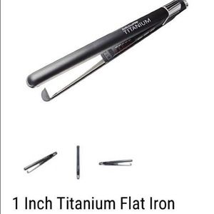 Brand new Babyliss PRO titanium flat iron